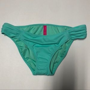 Victoria’s Secrets Ruched Bikini Bottoms- SZ: M